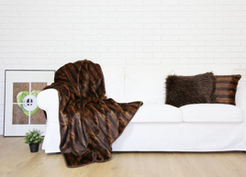 Decorative faux fur set ROMANTIC BRUNETTE