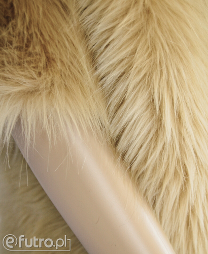 Beige 2P-6/9 Fox Faux Fur 60 mm