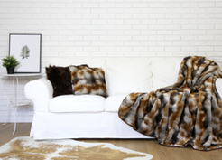 Decorative faux fur pillow GOLD ELEGANCE
