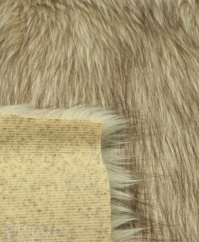 SZTUCZNE FUTRO WILK SYBERYJSKI 315110 beżowy, puszyste i mięsiste z włosiem o zróżnicowanej długości do 60 mm
